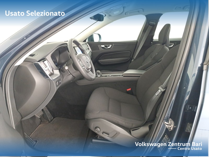 Volvo XC60 2.0 b4 momentum awd auto - 13