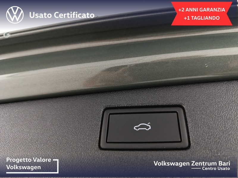 Volkswagen Tiguan 2.0 tdi r-line 150cv dsg - 19