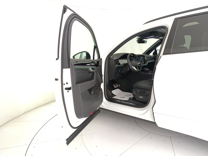 Volkswagen Touareg 3.0 v6 tdi scr r-line 286cv auto - 11