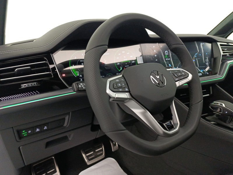 Volkswagen Touareg 3.0 v6 tdi scr r-line 286cv auto - 16