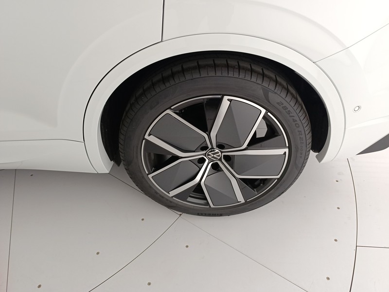 Volkswagen Touareg 3.0 v6 tdi scr r-line 286cv auto - 18