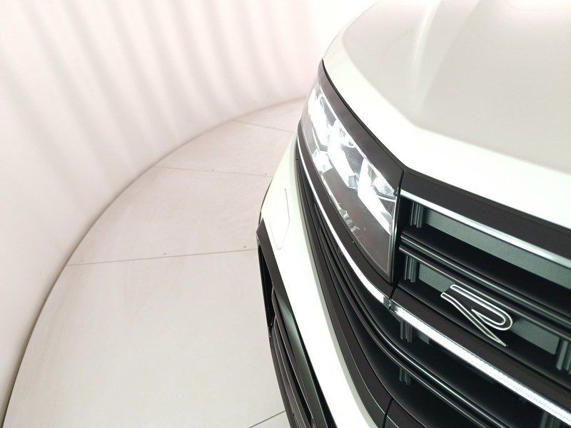 Volkswagen Touareg 3.0 v6 tdi scr r-line 286cv auto - 30
