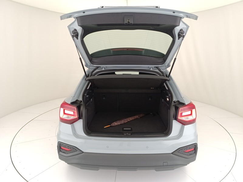 Audi Q2 35 2.0 tdi s-tronic - 19