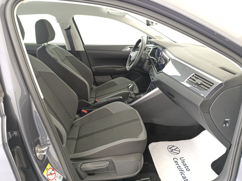 Volkswagen Polo 1.0 tsi style 95cv - 19