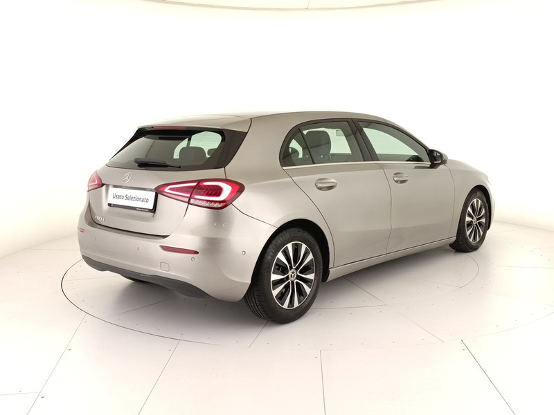 Mercedes Classe A 180 d business extra auto - 6