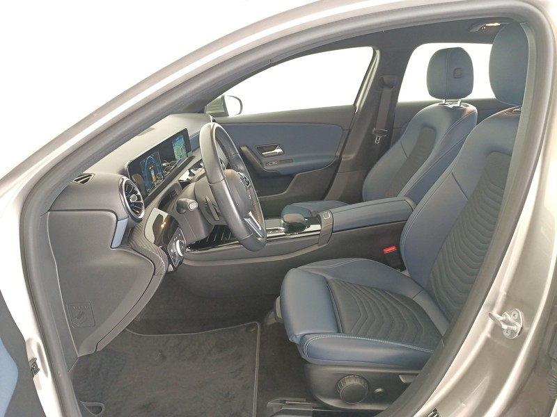 Mercedes Classe A 180 d business extra auto - 13