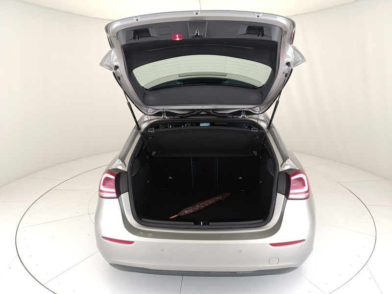 Mercedes Classe A 180 d business extra auto - 18
