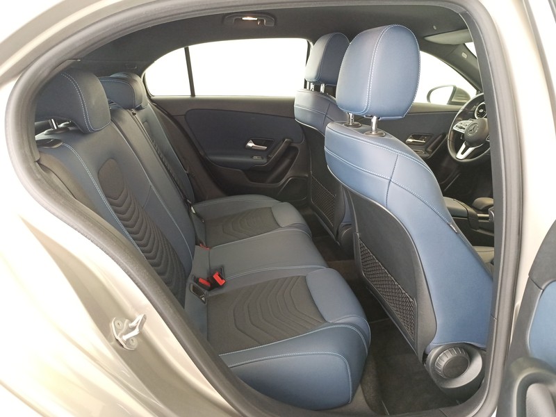 Mercedes Classe A 180 d business extra auto - 19