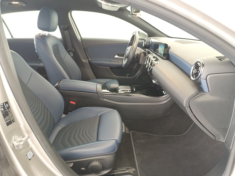 Mercedes Classe A 180 d business extra auto - 20