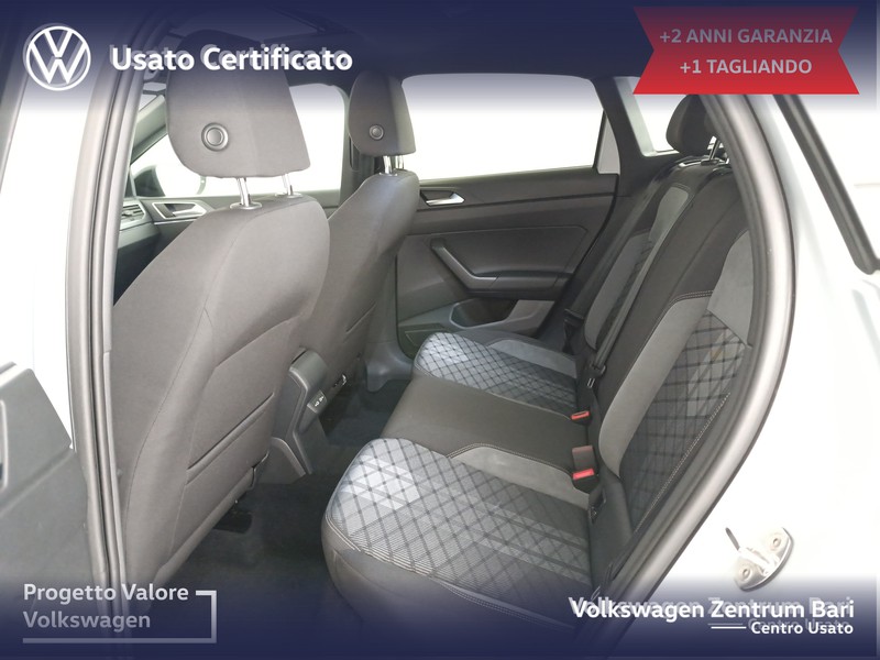 Volkswagen Taigo 1.0 tsi r-line 110cv - 19