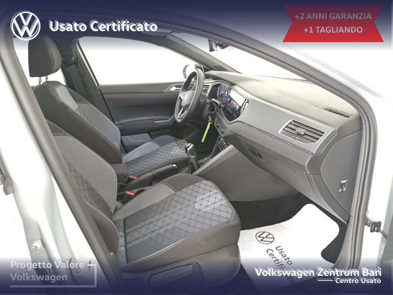 Volkswagen Taigo 1.0 tsi r-line 110cv - 24