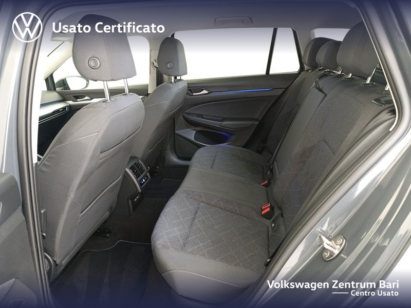Volkswagen Golf variant 1.0 etsi evo life 110cv dsg - 17