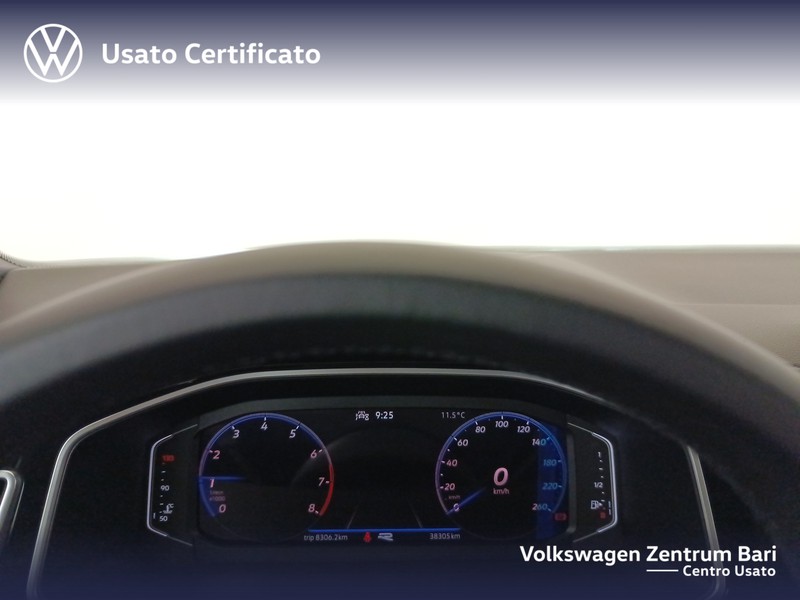 Volkswagen T-Roc 1.0 tsi r-line 110cv - 11