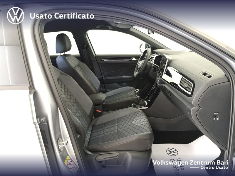 Volkswagen T-Roc 1.0 tsi r-line 110cv - 23