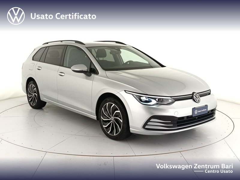 Volkswagen Golf variant 1.0 etsi evo life 110cv dsg - 4