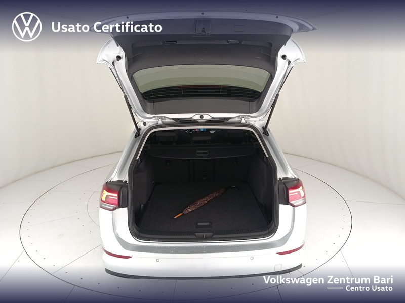 Volkswagen Golf variant 1.0 etsi evo life 110cv dsg - 21