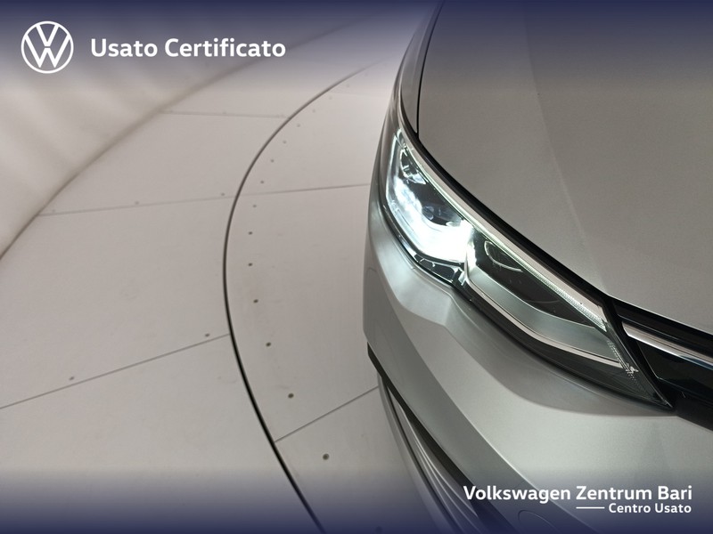 Volkswagen Golf variant 1.0 etsi evo life 110cv dsg - 24