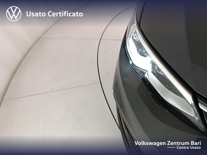 Volkswagen Golf variant 1.0 etsi evo life 110cv dsg - 25