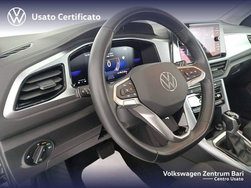 Volkswagen T-Roc 1.5 tsi life dsg - 17