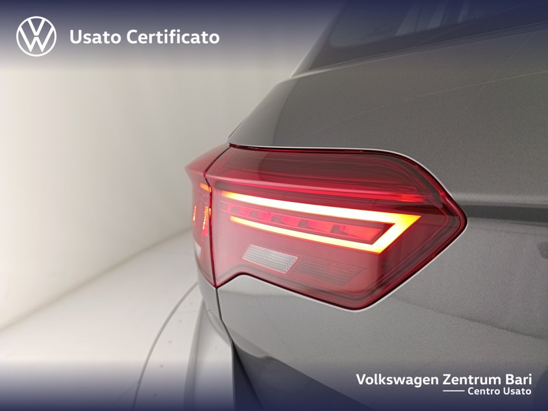 Volkswagen T-Roc 1.0 tsi life 110cv - 17