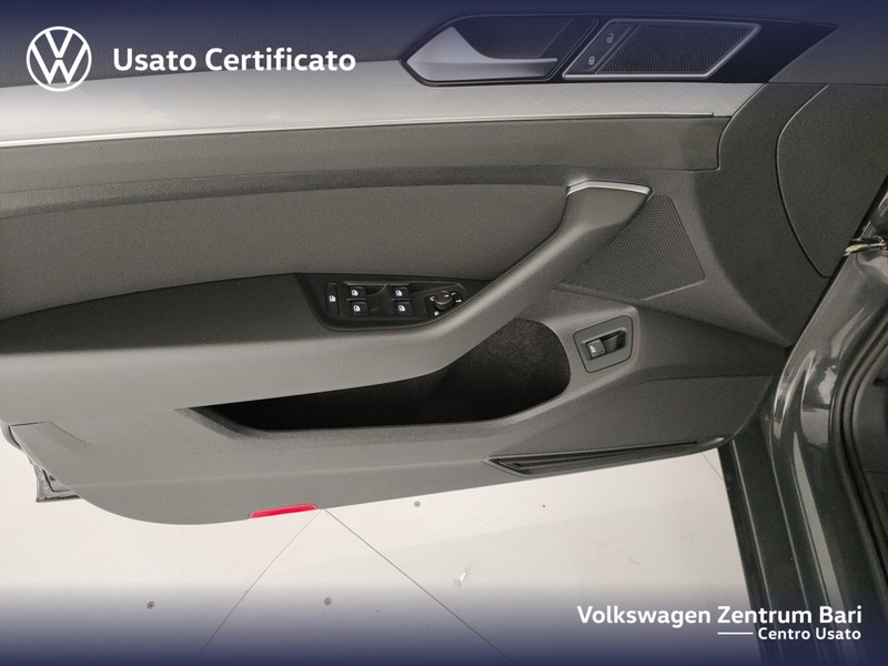 Volkswagen Passat variant 2.0 tdi business 122cv dsg - 11