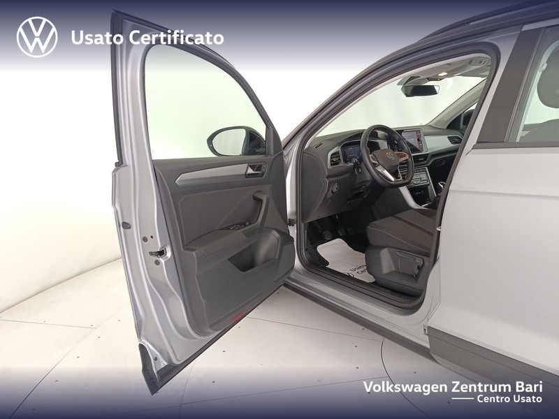 Volkswagen T-Roc 1.0 tsi life 110cv - 12