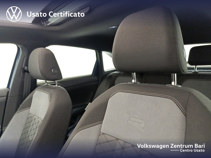 Volkswagen Taigo 1.0 tsi r-line 115cv - 13