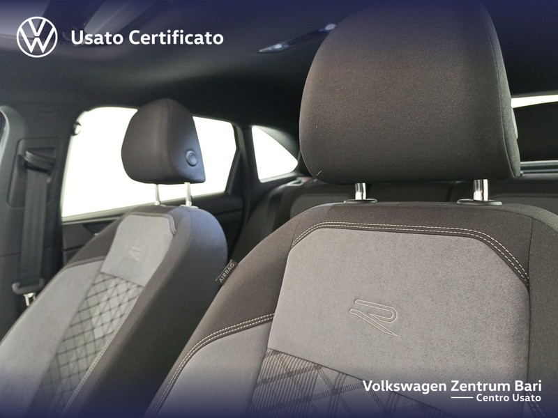 Volkswagen Taigo 1.0 tsi r-line 115cv - 14