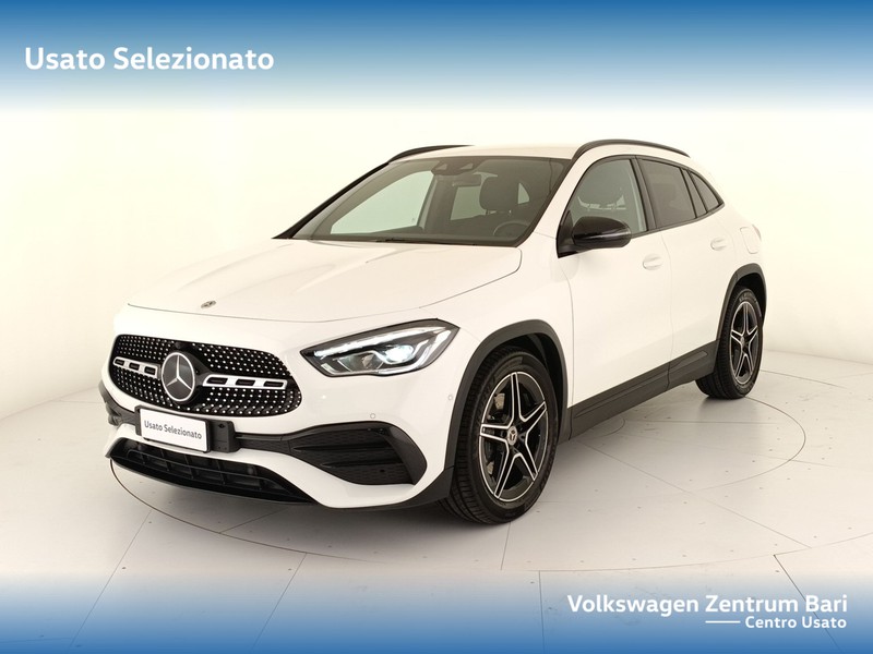 Mercedes GLA 200 d premium auto - 1