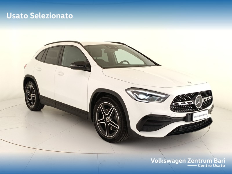 Mercedes GLA 200 d premium auto - 4