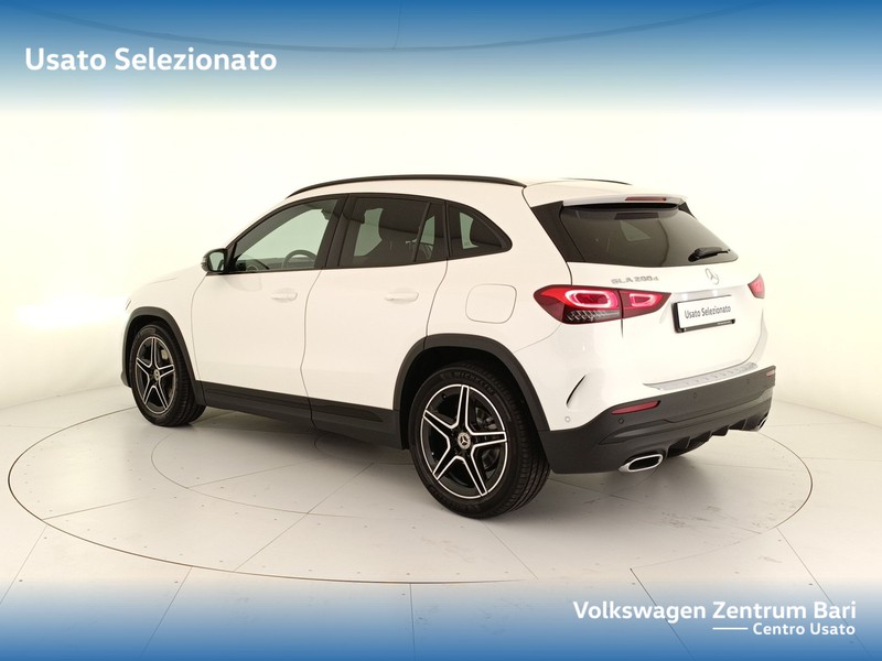 Mercedes GLA 200 d premium auto - 8