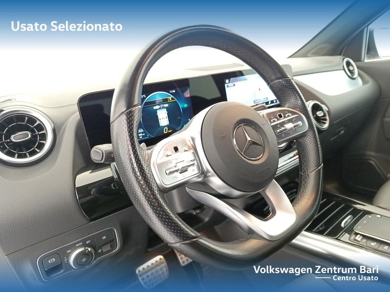 Mercedes GLA 200 d premium auto - 15