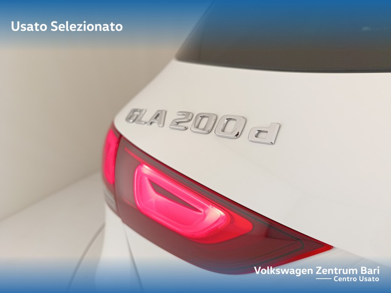 Mercedes GLA 200 d premium auto - 20