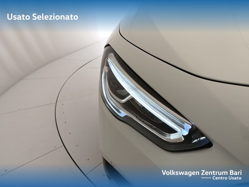 Mercedes GLA 200 d premium auto - 24