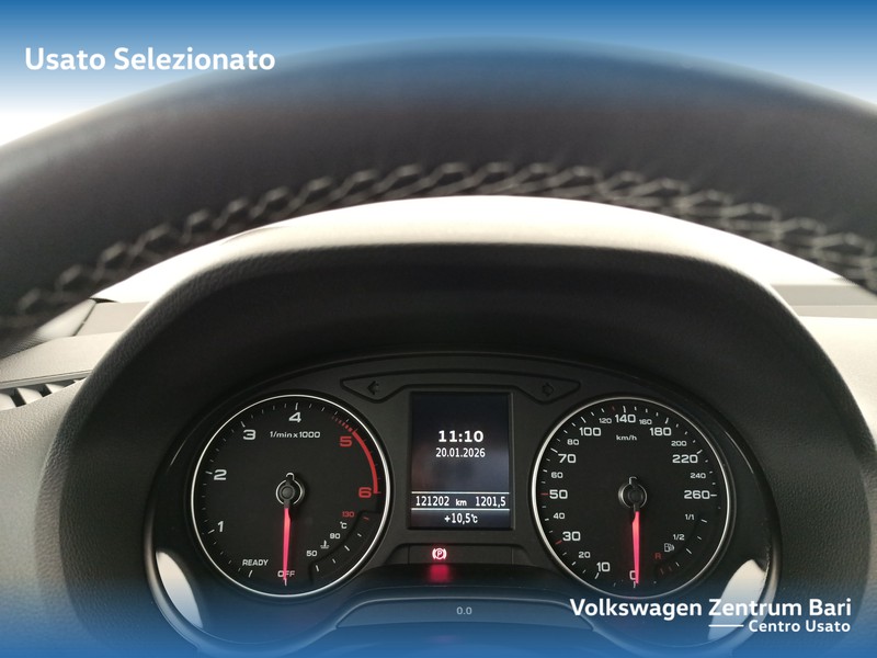 Audi Q2 35 2.0 tdi s line edition quattro s-tronic - 10