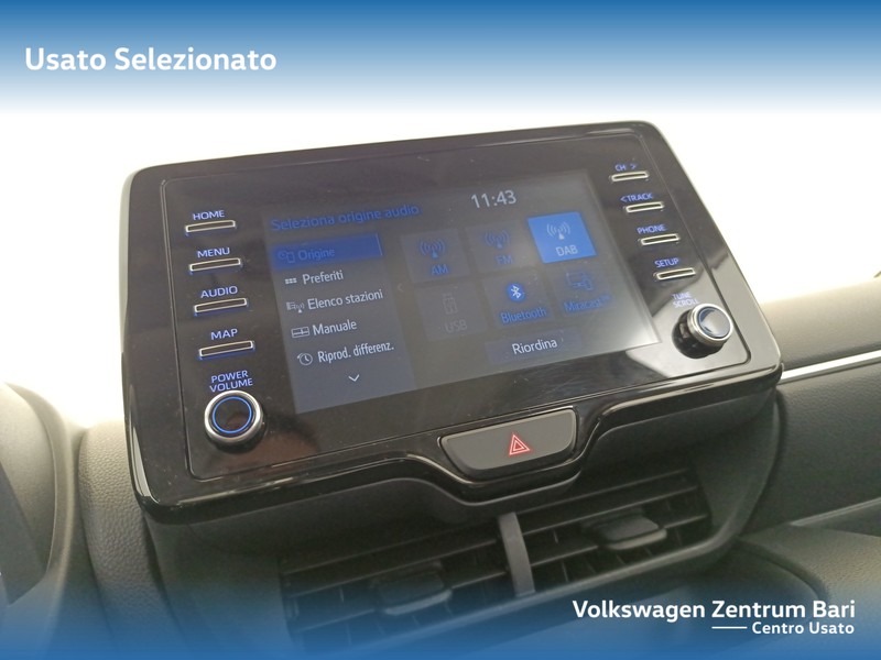 Toyota Yaris 1.5h active - 11