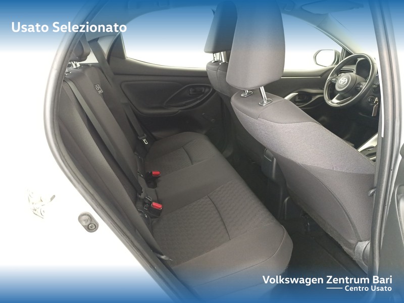 Toyota Yaris 1.5h active - 21