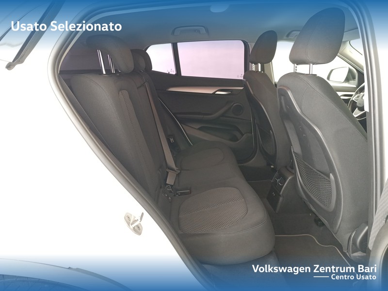 BMW X2 sdrive18d business x auto - 19