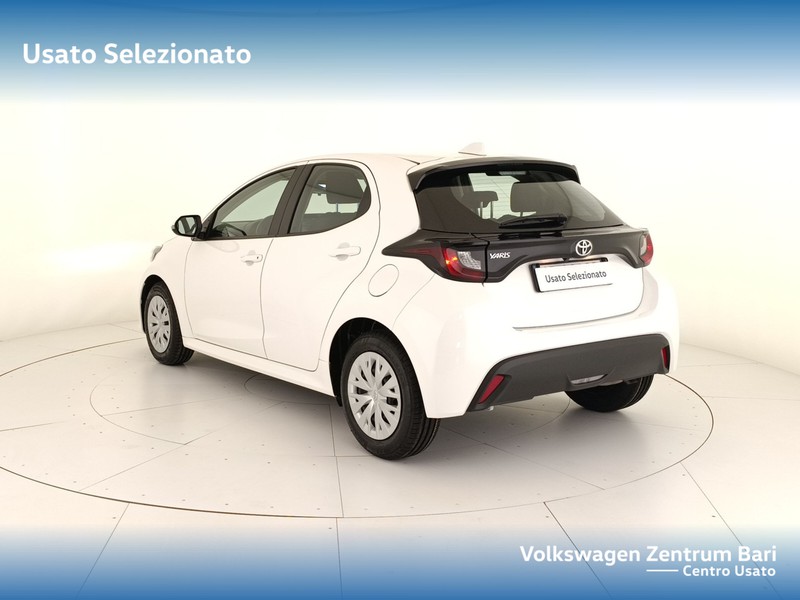 Toyota Yaris 1.0 active - 8