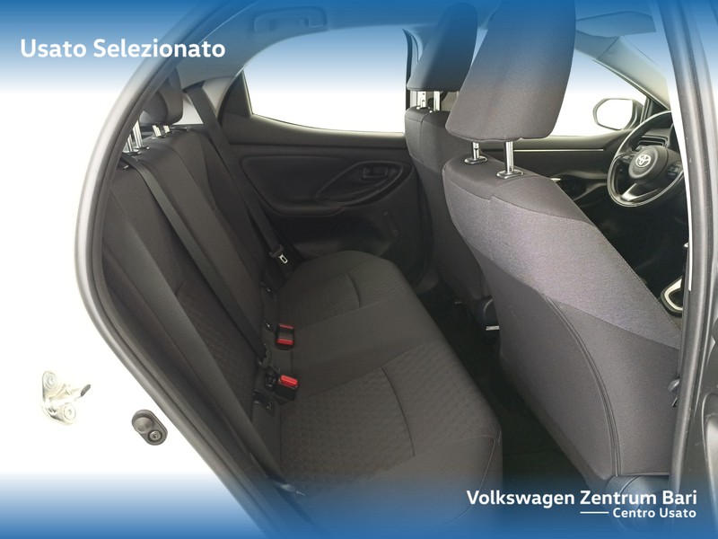 Toyota Yaris 1.0 active - 21