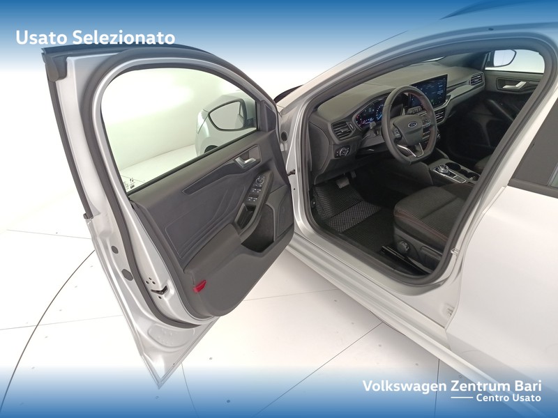 Ford Focus sw 1.5 ecoblue st-line design 115cv auto - 11