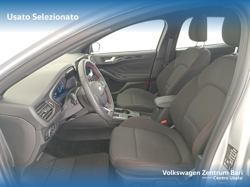 Ford Focus sw 1.5 ecoblue st-line design 115cv auto - 12