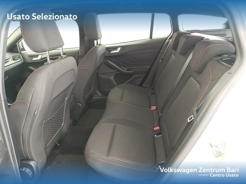 Ford Focus sw 1.5 ecoblue st-line design 115cv auto - 15