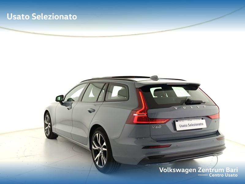 Volvo V60 2.0 b4 ultimate dark auto - 7