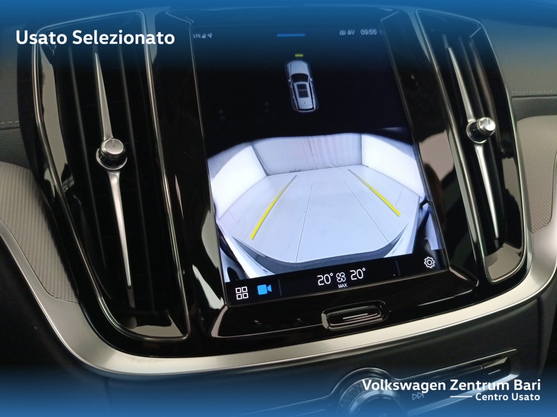 Volvo V60 2.0 b4 ultimate dark auto - 10