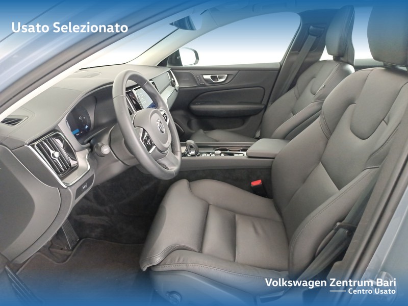 Volvo V60 2.0 b4 ultimate dark auto - 12