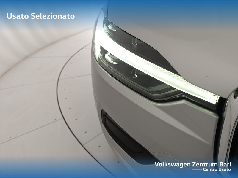 Volvo XC60 2.0 b4 momentum pro auto - 22