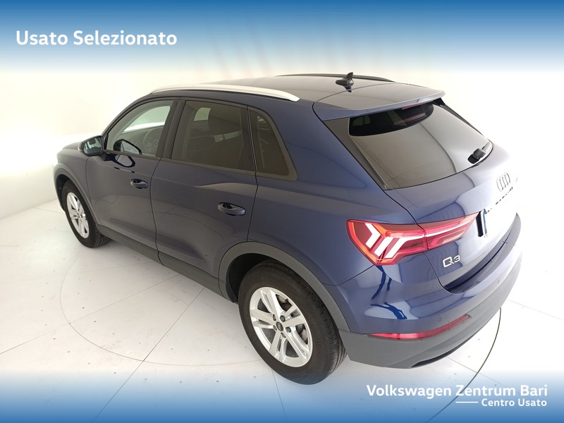 Audi Q3 35 2.0 tdi business s-tronic - 15