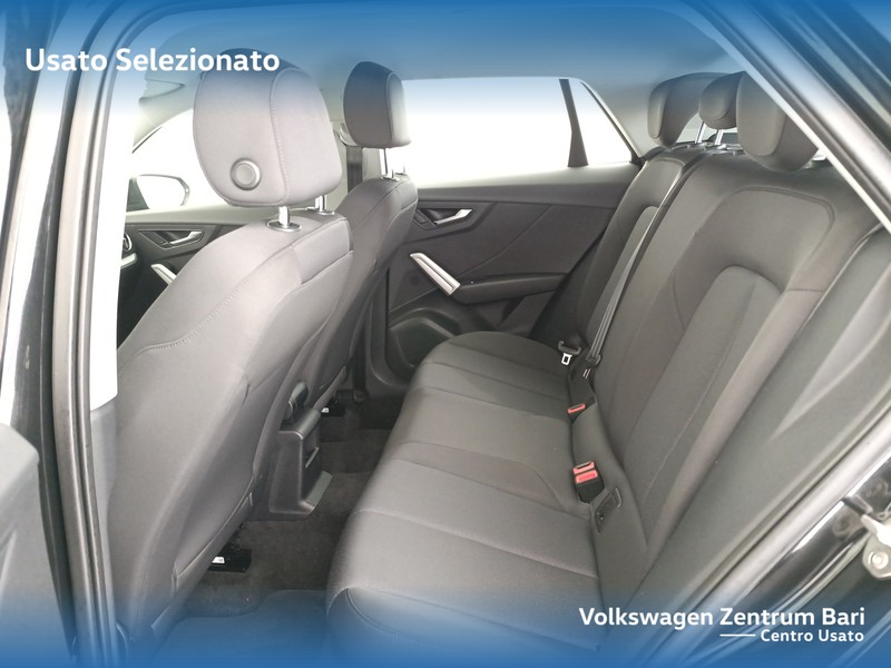 Audi Q2 30 2.0 tdi business - 16