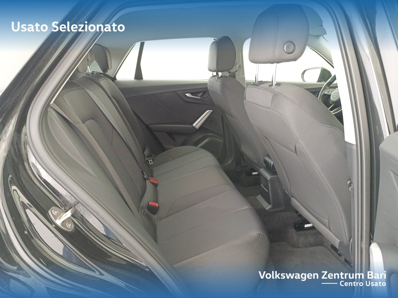 Audi Q2 30 2.0 tdi business - 20